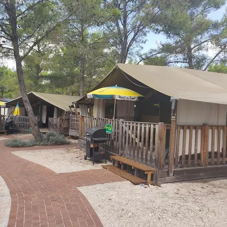Rent-a-tent Amadria Park Trogir Οργανωμένο κάμπινγκ