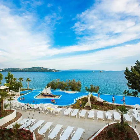 Rent-a-tent Amadria Park Trogir Роскошный шатер Сегет-Враница